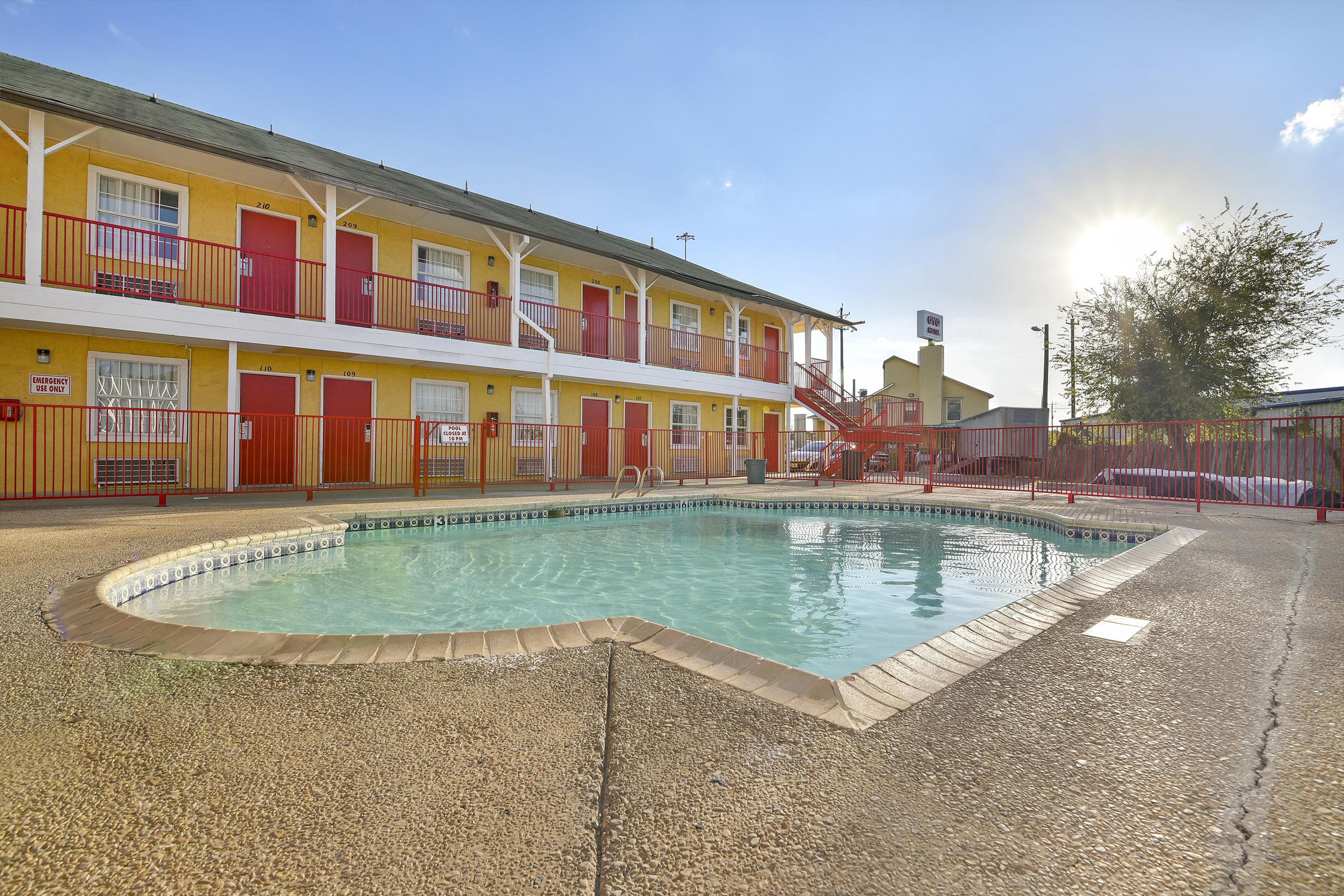 Oyo Hotel San Antonio Lackland Near Seaworld Екстер'єр фото