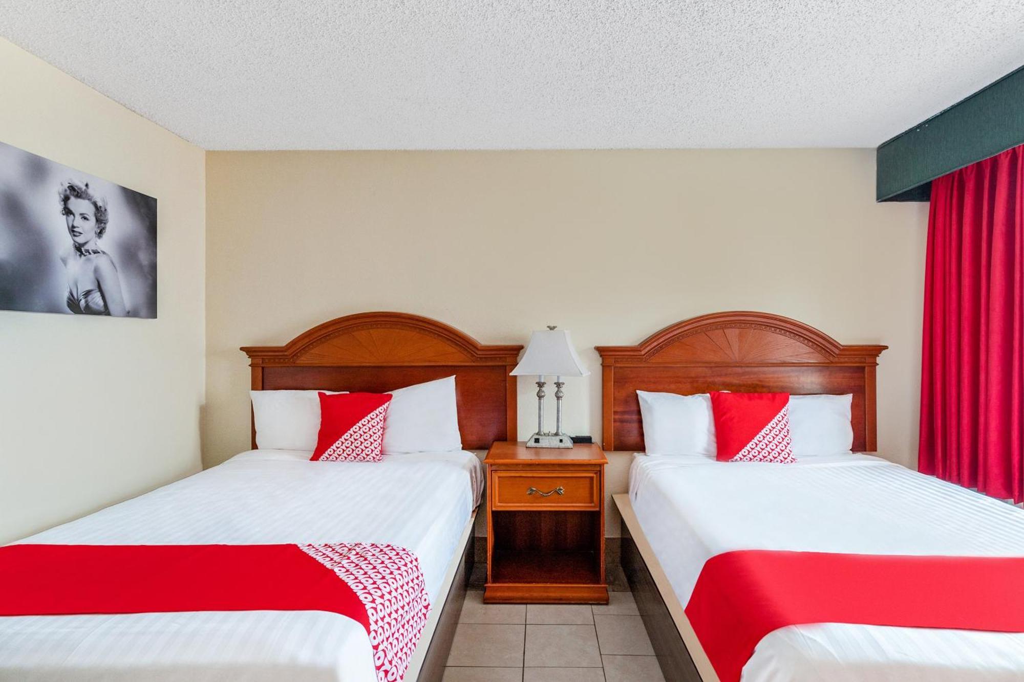 Oyo Hotel San Antonio Lackland Near Seaworld Екстер'єр фото
